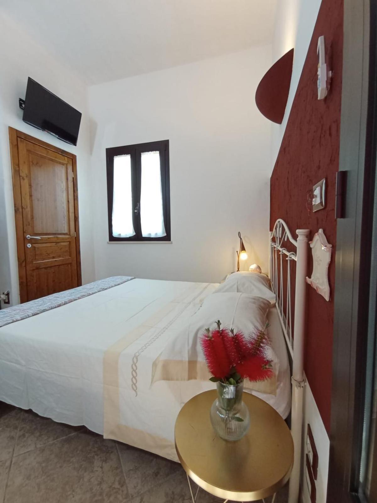 Tenuta I Quattro Venti Otranto Rum bild