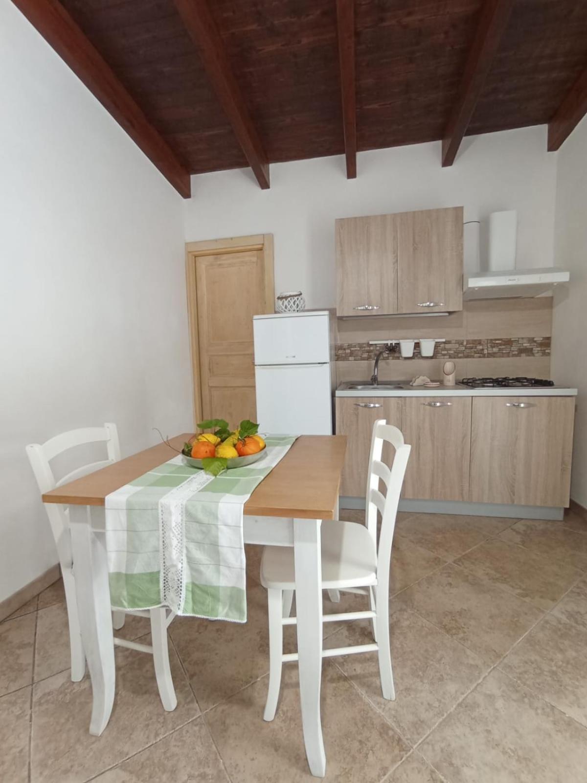 Tenuta I Quattro Venti Otranto Rum bild